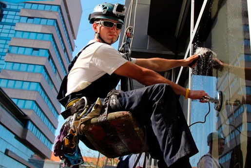 Trabajos verticales en Avéralo