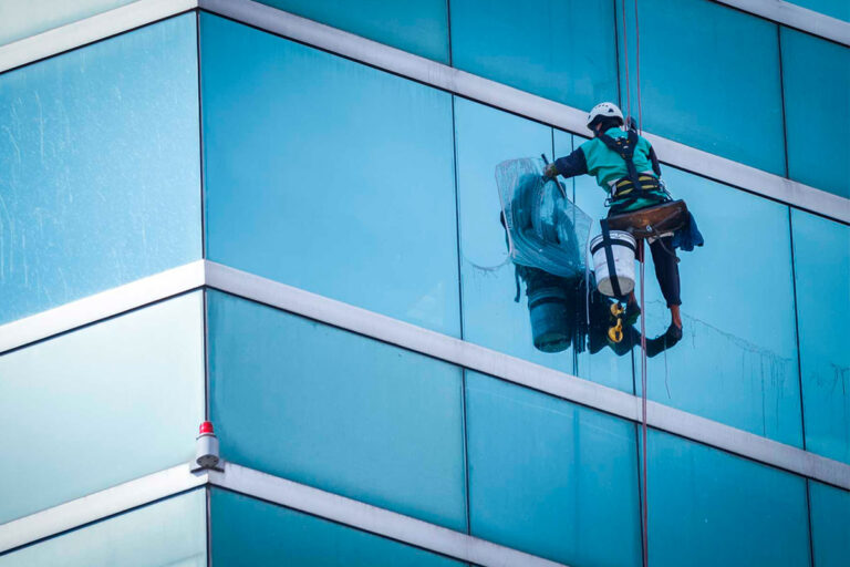 Trabajos verticales en Oviedo